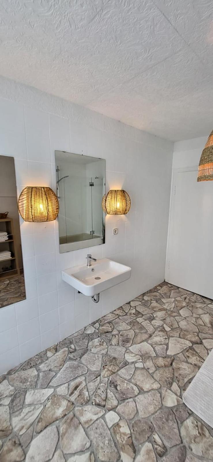 D&B Staycation Ferienpark Niedenstein Екстер'єр фото
